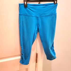 Lululemon vintage crop pants beautiful summer blue size 6